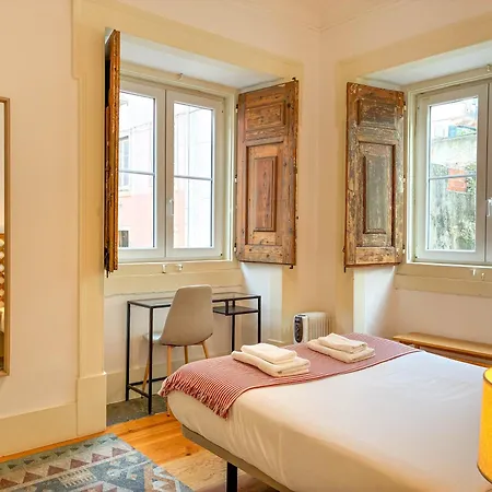 Appartement My Fair - 2 Bedroom Near Principe Real Lisboa